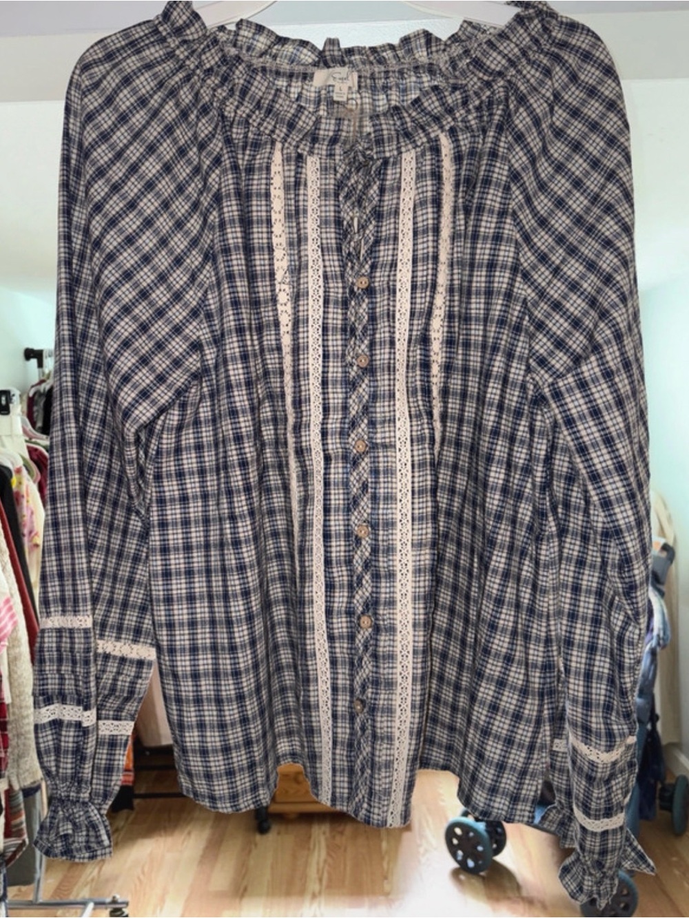 Easel Blue and Cream Plaid Button-Down Shirt with Lace Trim NWT oversized small